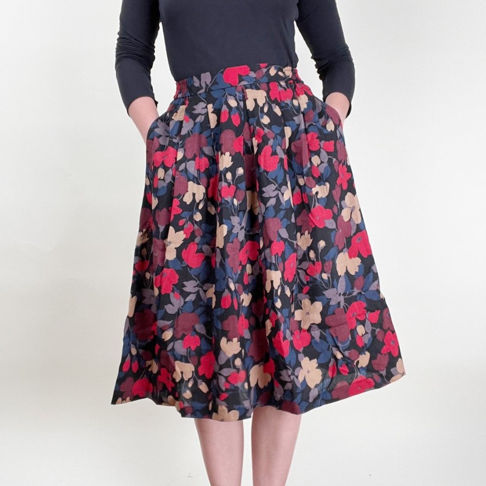 Vintage Liberty of London Dark Floral Print Pleated High Rise Midi Skirt Preppy - Picture 4 of 10